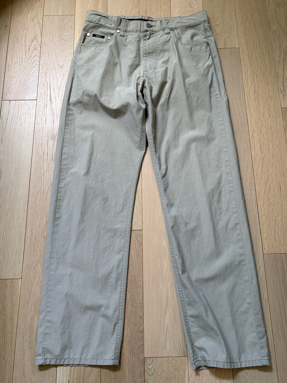Hugo Boss Men's Chinos in Light Khaki